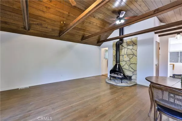 Crestline, CA 92325,599 Acacia DR