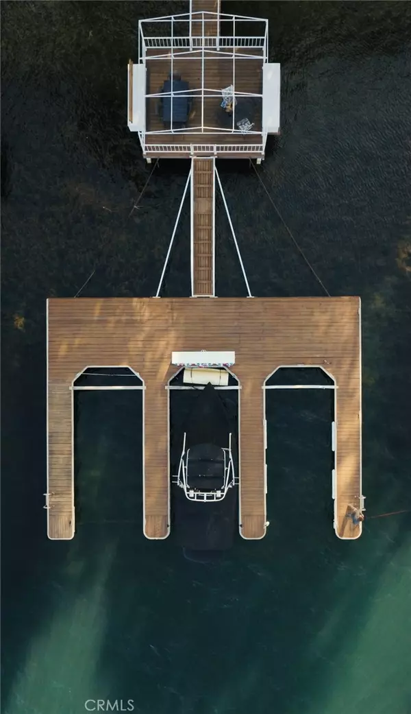Lake Arrowhead, CA 92352,27592 W Shore RD