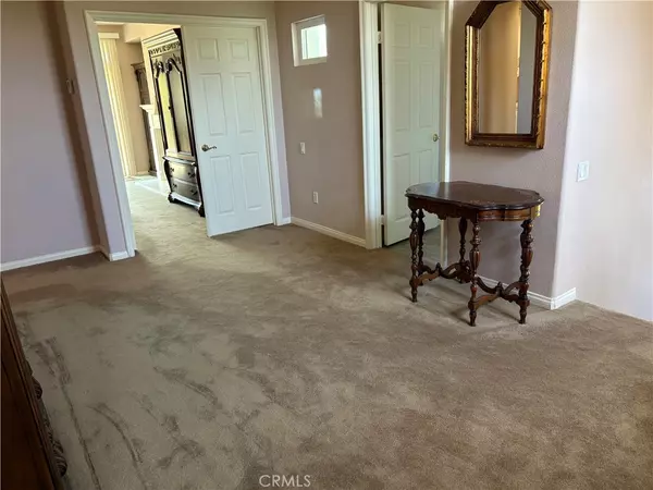 Redlands, CA 92373,524 Golden West DR