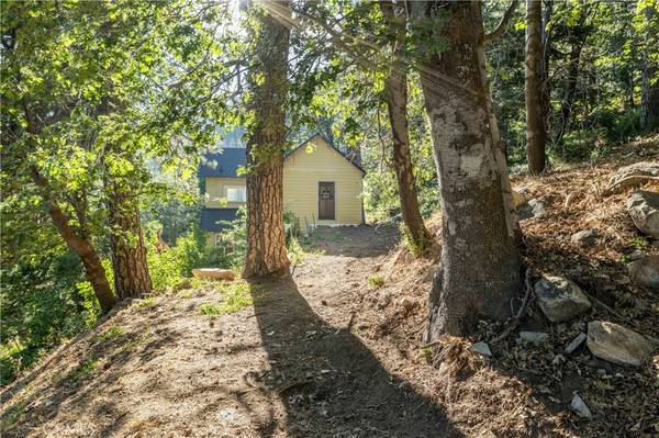 28503 Rim Of The World, Lake Arrowhead, CA 92385