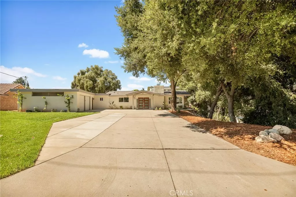 Redlands, CA 92373,30777 E Sunset DR S