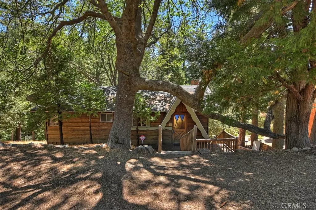 Crestline, CA 92325,812 Arosa DR