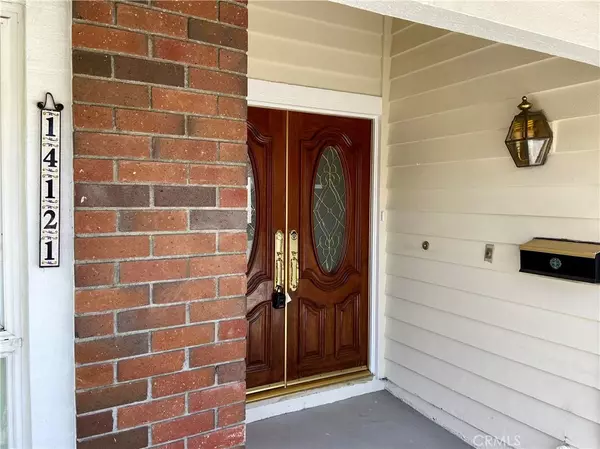Irvine, CA 92606,14121 Picasso CT
