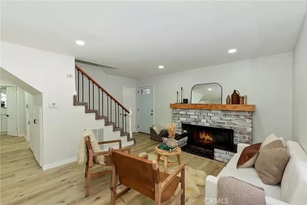 Lake Arrowhead, CA 92352,377 Hillside RD