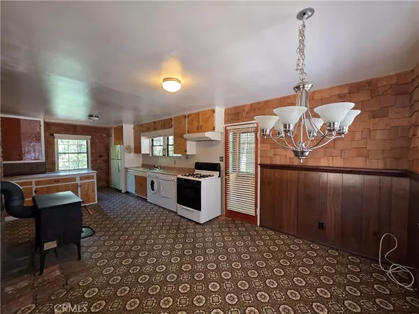 Green Valley Lake, CA 92341,33007 Spruce DR