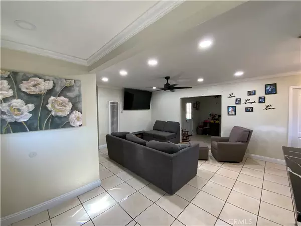 San Bernardino, CA 92410,7715 Rogers LN