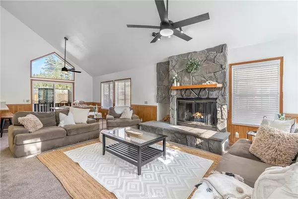 Big Bear Lake, CA 92315,43144 Moonridge RD