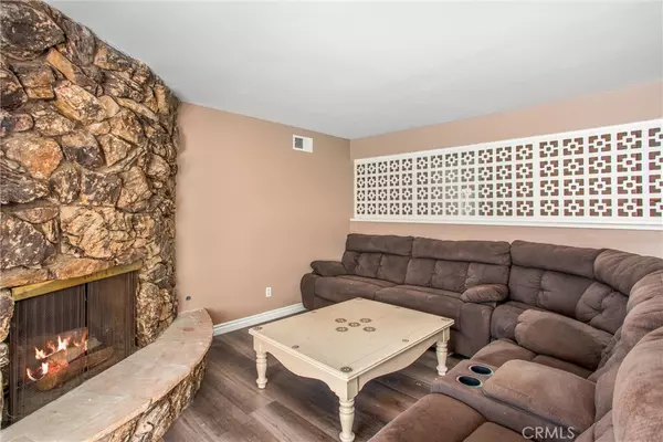 Grand Terrace, CA 92313,22654 Eton DR