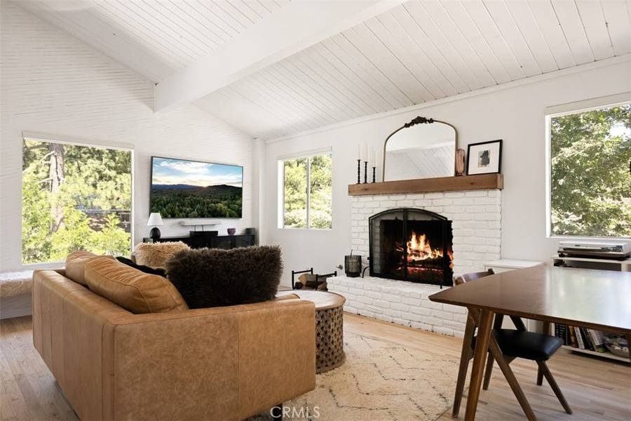 26277 Alpine LN, Twin Peaks, CA 92391