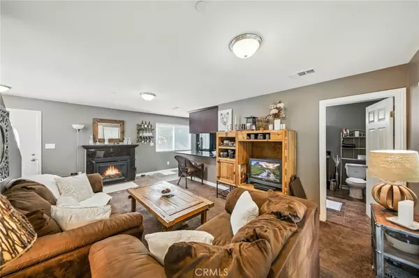 Twin Peaks, CA 92391,576 Rose LN