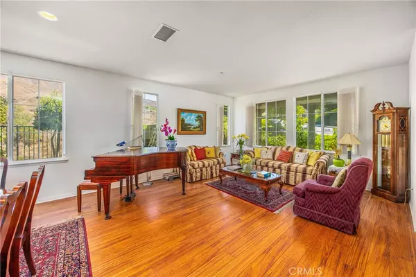 Highland, CA 92346,6858 Bacon LN