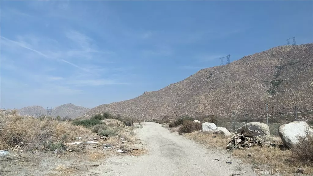 0 Hattie AVE, Cabazon, CA 92230