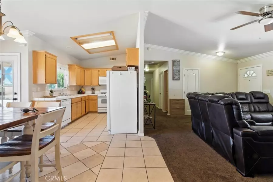 16662 Joshua ST, Hesperia, CA 92345