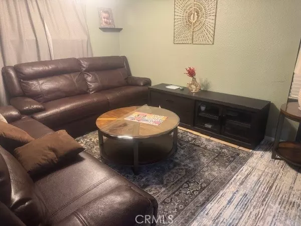 Fontana, CA 92337,15313 Coleen ST