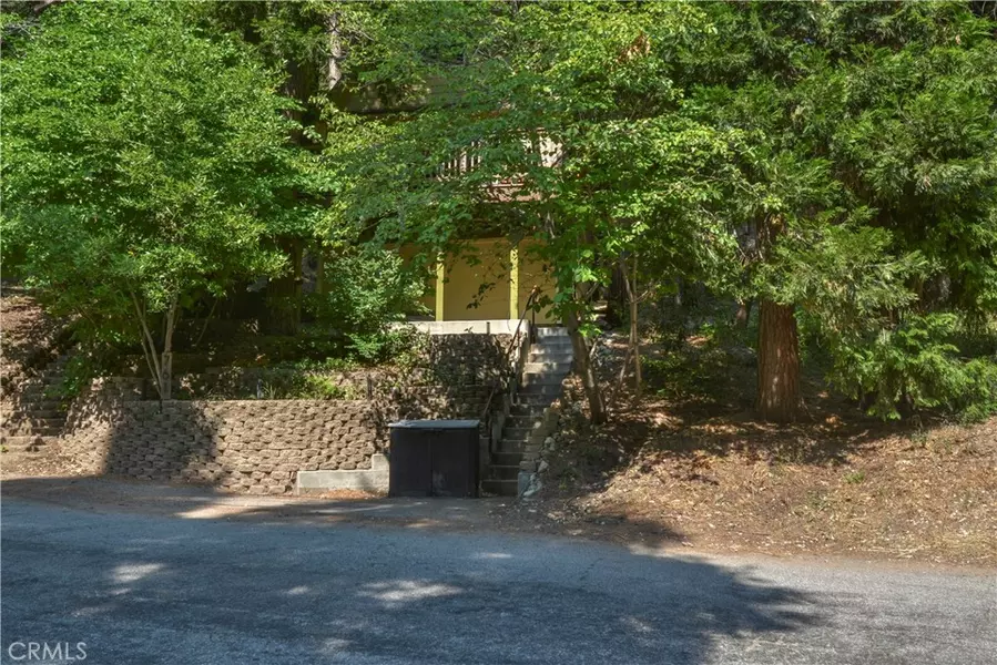 761 Arrowhead Villa RD, Lake Arrowhead, CA 92352