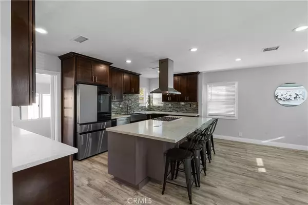 Whittier, CA 90606,8242 Summerfield AVE