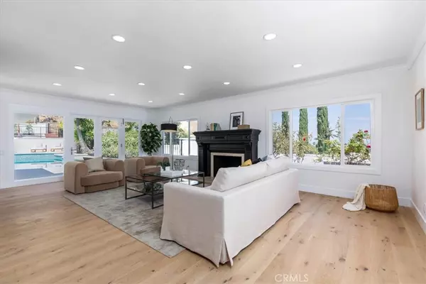 Encino, CA 91436,3625 Terrace View DR