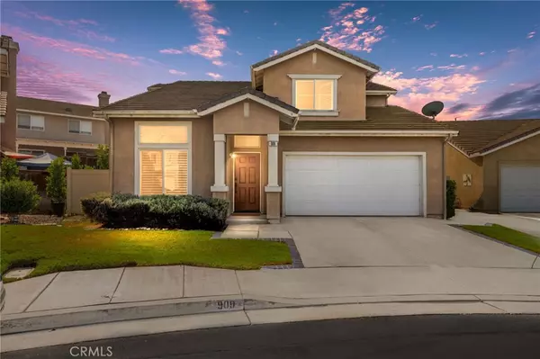 Corona, CA 92879,909 Heron DR