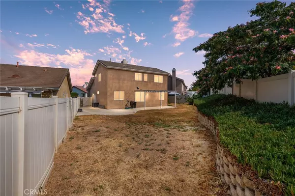 Corona, CA 92879,909 Heron DR