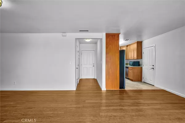 Pacoima, CA 91331,12416 Glamis ST