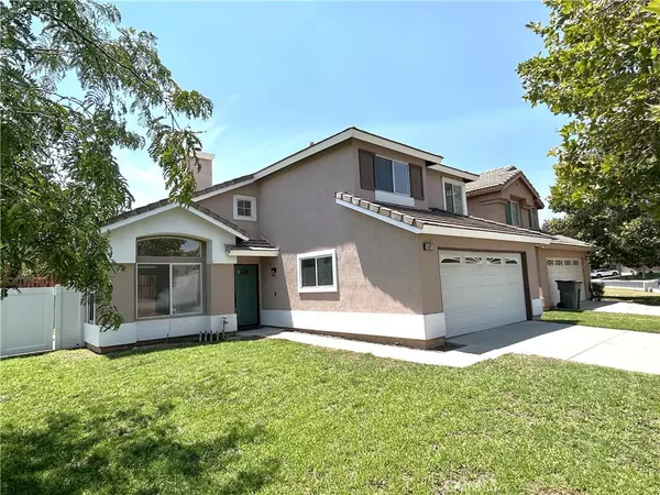 2407 Galisteo ST, Corona, CA 92882