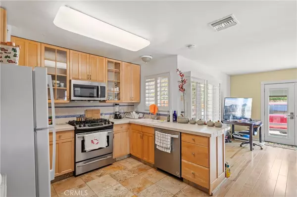 Corona, CA 92882,1633 W Ontario AVE