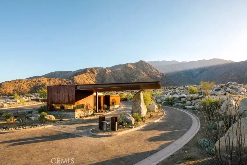 2065 Vista Palizada, Palm Springs, CA 92262