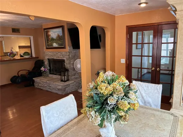 San Bernardino, CA 92407,4994 N G ST