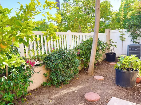 Aliso Viejo, CA 92656,4 Las Flores