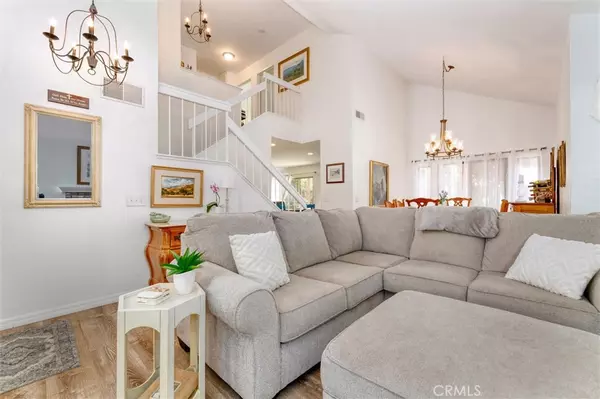 Simi Valley, CA 93063,2252 Oak Haven AVE