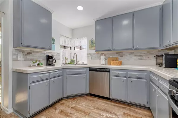 Simi Valley, CA 93063,2252 Oak Haven AVE
