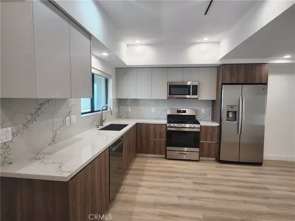 6061 Fulton Ave. #7, Van Nuys, CA 91401