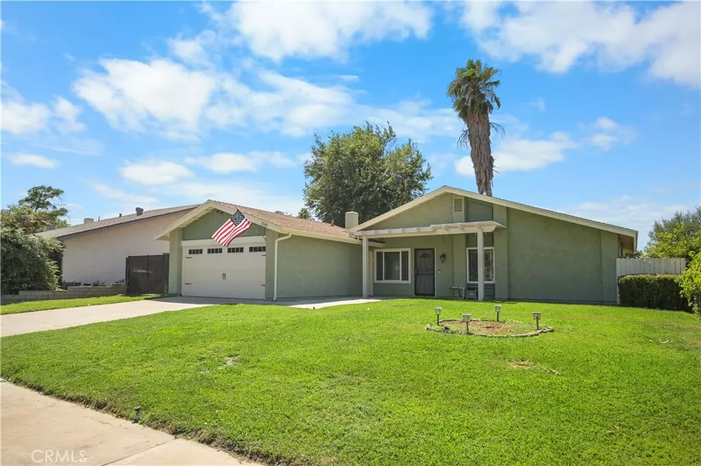 Redlands, CA 92374,1241 Prado ST