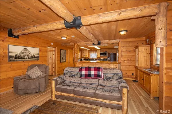 Big Bear Lake, CA 92315,39998 Glenview Road