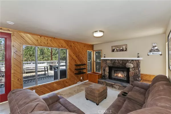 Big Bear City, CA 92314,716 Barrett