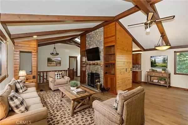 501 Wellsley DR, Lake Arrowhead, CA 92352