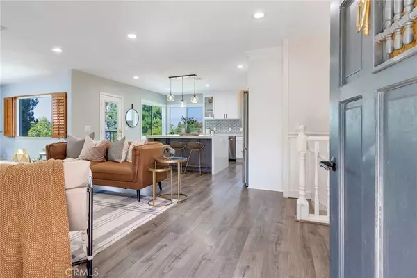 Redlands, CA 92373,1327 Monterey ST