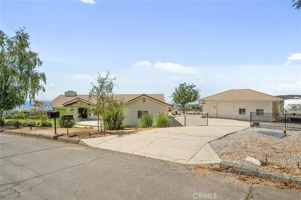 13288 Oak Crest DR, Yucaipa, CA 92399