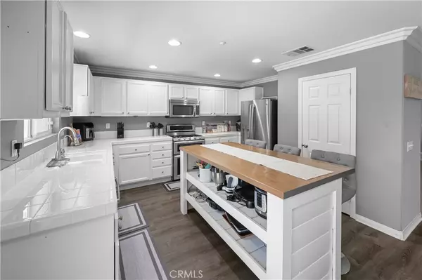 Riverside, CA 92508,19883 San Juan Capistrano CT