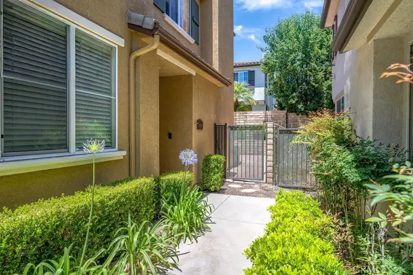 Saugus, CA 91350,28378 Mirabelle LN