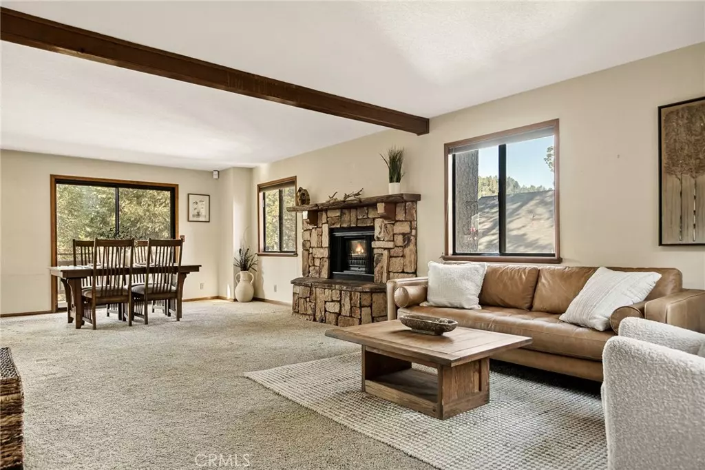 Crestline, CA 92325,24259 Zurich DR