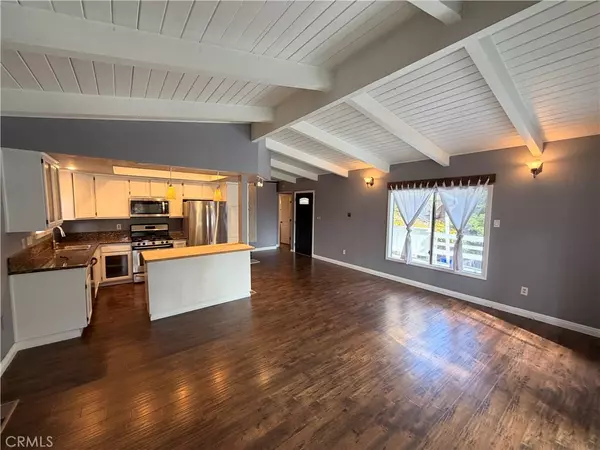 Running Springs, CA 92382,31014 Glen Oak DR