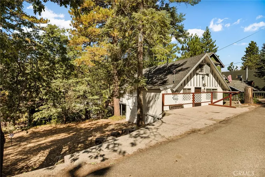 2412 Ridge DR, Arrowbear, CA 92382