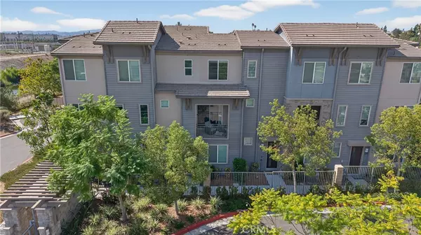Corona, CA 92878,893 Tangelo WAY #103