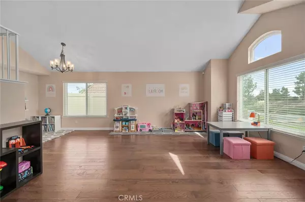 Riverside, CA 92508,8587 Yarrow LN