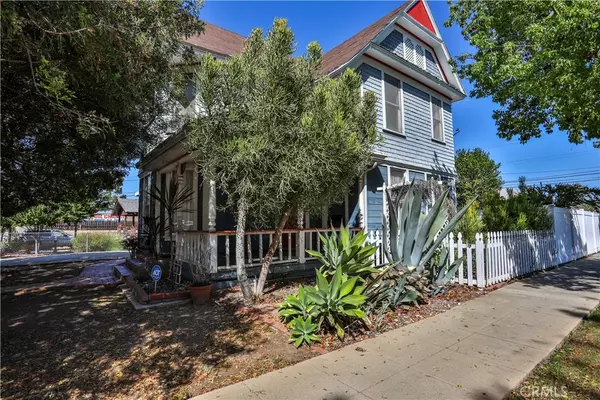 623 S Merrill ST, Corona, CA 92882