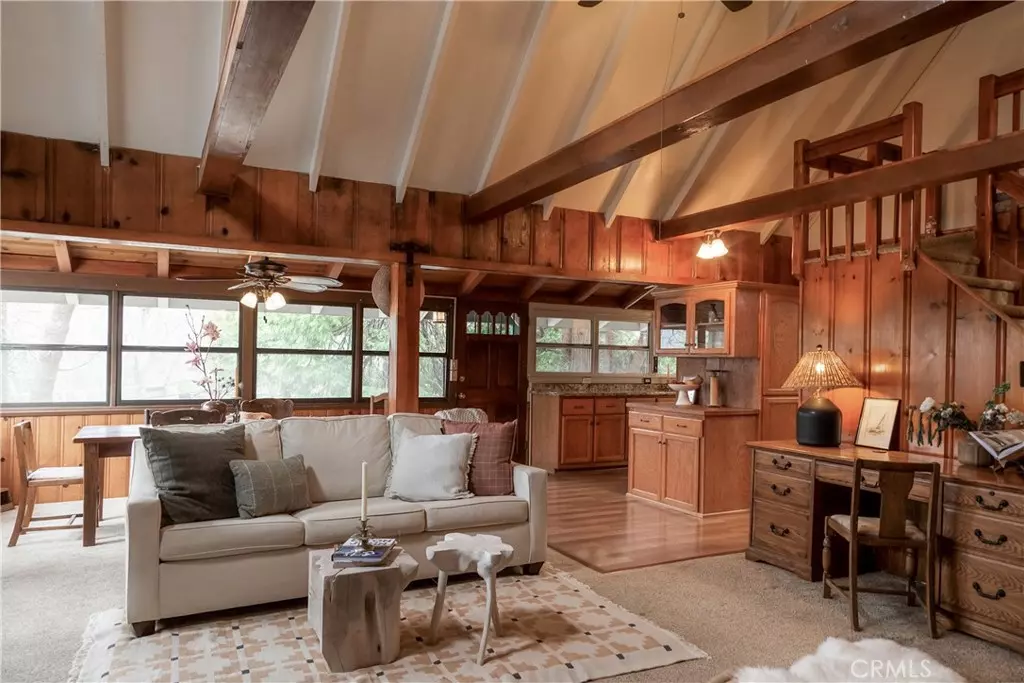 Crestline, CA 92325,23696 Manzanita DR