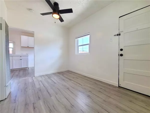 Redlands, CA 92374,1023 Herald ST