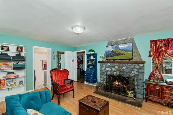 Crestline, CA 92325,23497 Lake Dr