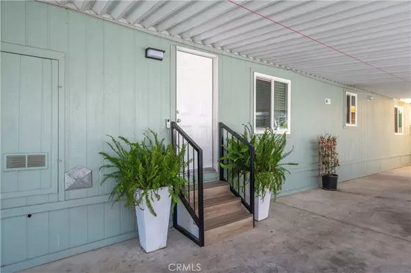 Redlands, CA 92374,1721 Colton #38